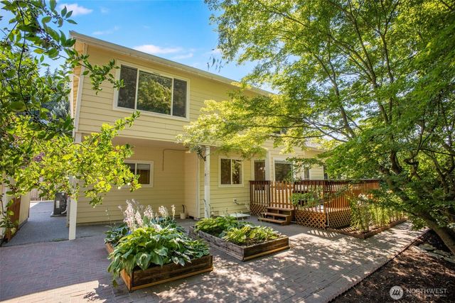 403 Sheridan Place, Steilacoom, WA 98388