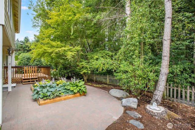 403 Sheridan Place, Steilacoom, WA 98388
