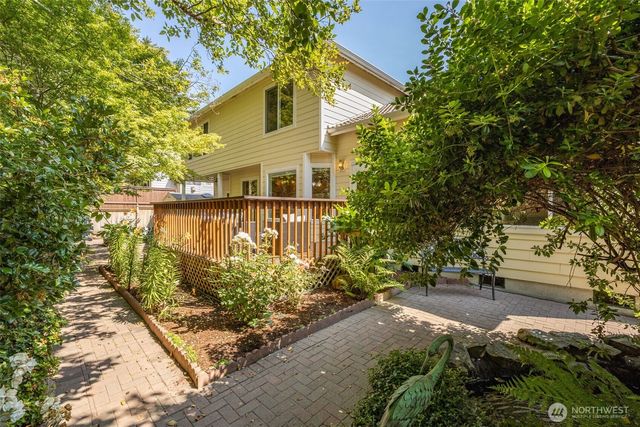 403 Sheridan Place, Steilacoom, WA 98388