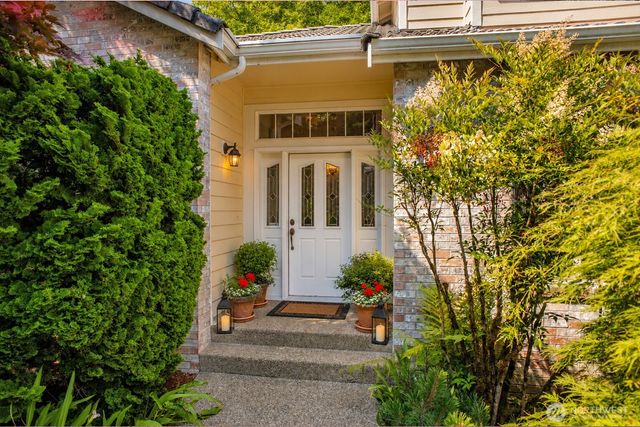403 Sheridan Place, Steilacoom, WA 98388