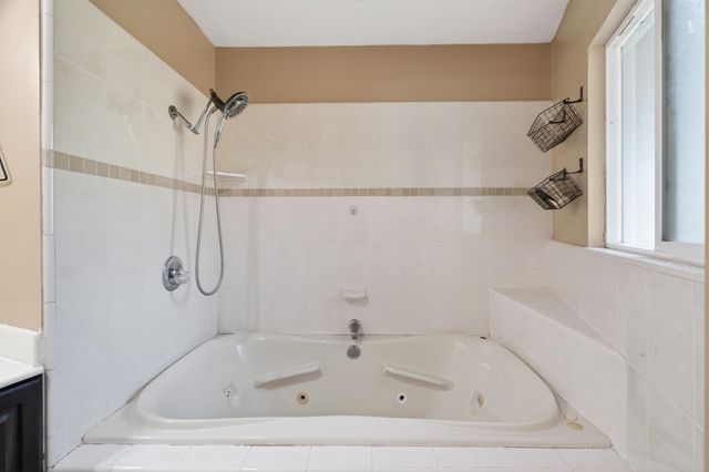 4160 Travona Court, Redding, CA 96001