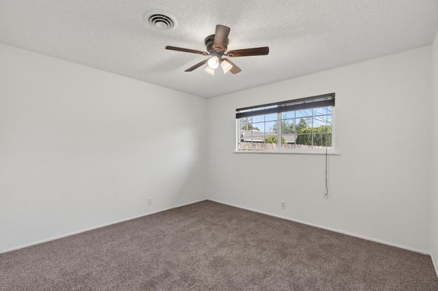 4160 Travona Court, Redding, CA 96001