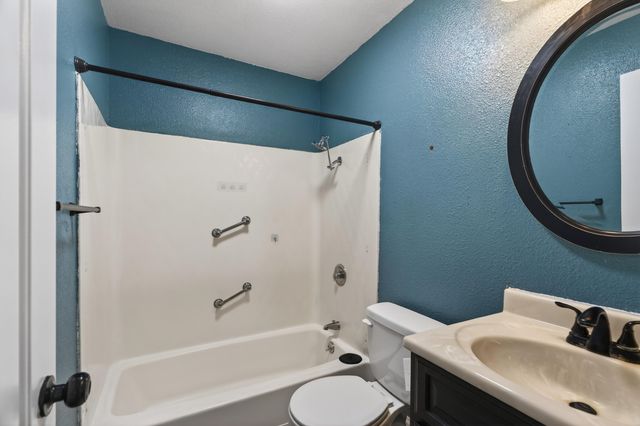 4160 Travona Court, Redding, CA 96001