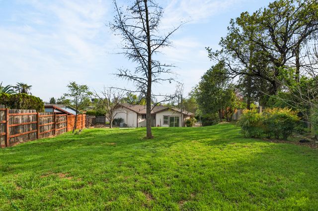 4160 Travona Court, Redding, CA 96001