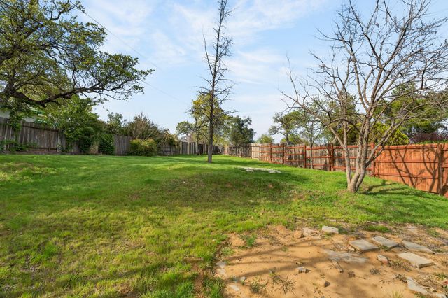 4160 Travona Court, Redding, CA 96001