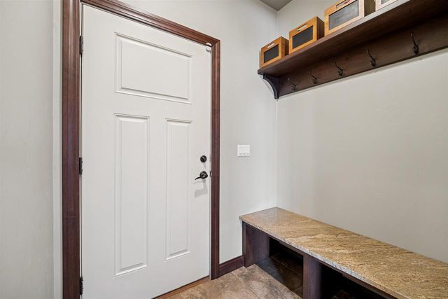 6600 N KUREY DRIVE, Appleton, WI 54913