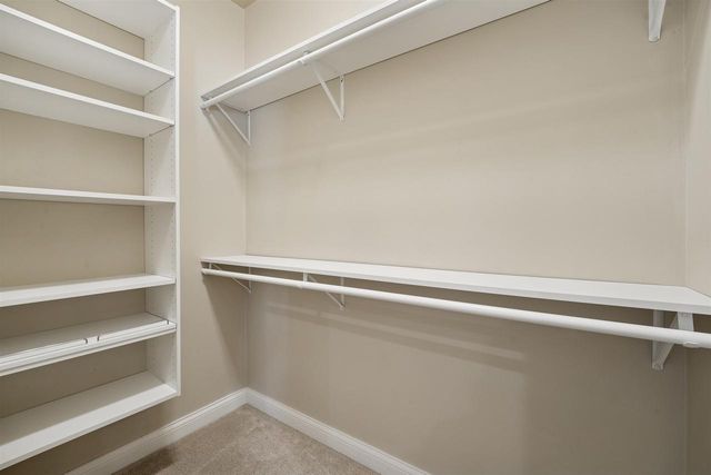 6600 N KUREY DRIVE, Appleton, WI 54913