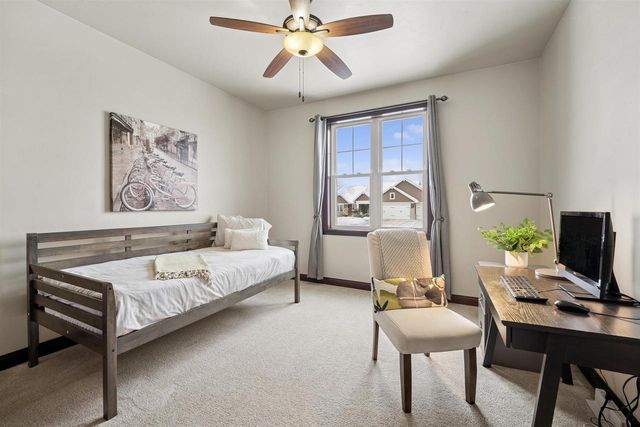 6600 N KUREY DRIVE, Appleton, WI 54913