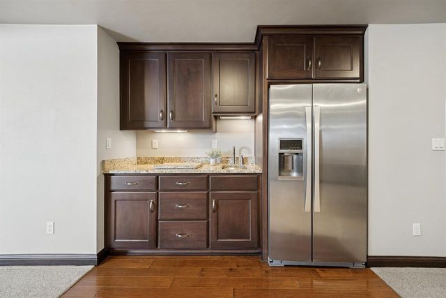 6600 N KUREY DRIVE, Appleton, WI 54913