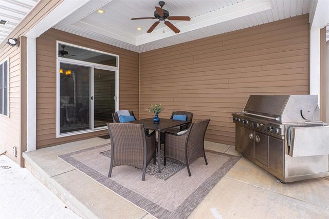 6600 N KUREY DRIVE, Appleton, WI 54913