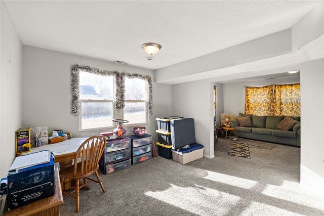 4147 E 29th Street, Des Moines, IA 50317