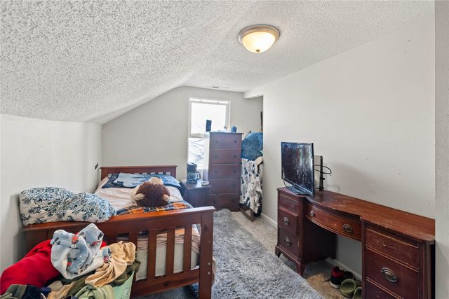 4147 E 29th Street, Des Moines, IA 50317