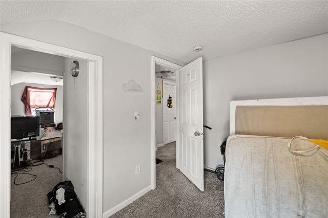 4147 E 29th Street, Des Moines, IA 50317