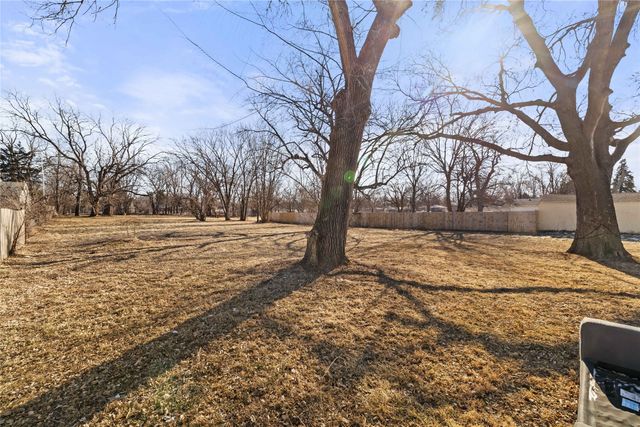 4147 E 29th Street, Des Moines, IA 50317