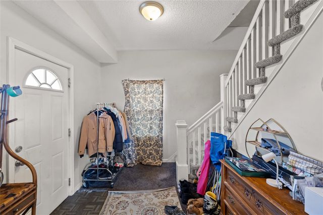 4147 E 29th Street, Des Moines, IA 50317