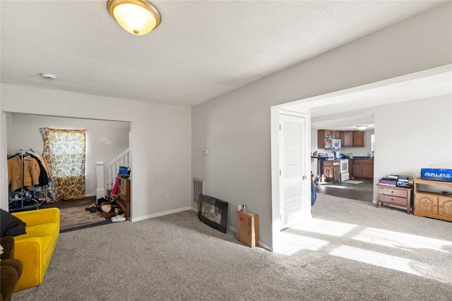 4147 E 29th Street, Des Moines, IA 50317