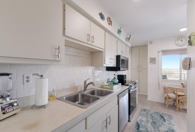 5200 GULF DRIVE 408, Holmes Beach, FL 34217