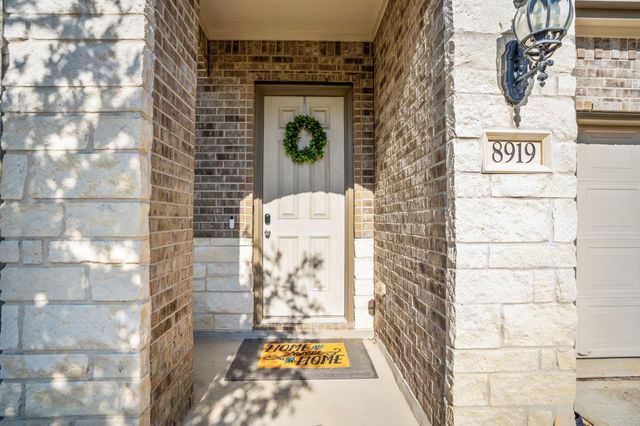 8919 Texas Honeysuckle Trail, Cypress, TX 77433