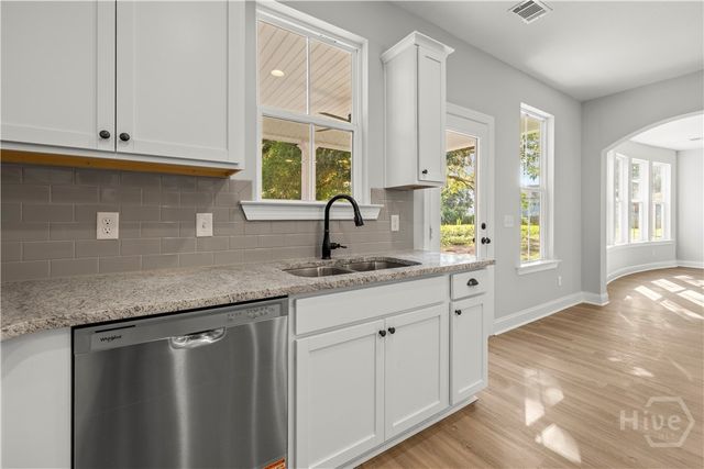 33 Oakmont Drive, Guyton, GA 31312