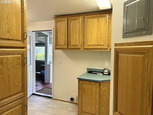 97931 COURT St, Brookings, OR 97415