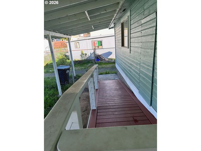 97931 COURT St, Brookings, OR 97415