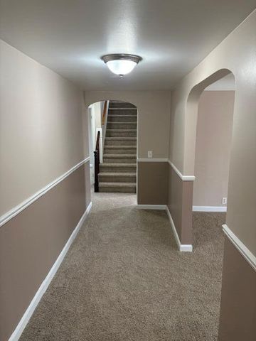 7917 N Canton Center Road, Canton, MI 48187