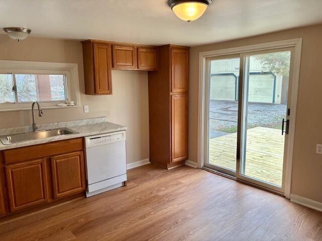 7917 N Canton Center Road, Canton, MI 48187