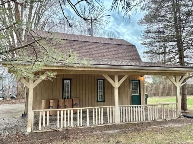 7917 N Canton Center Road, Canton, MI 48187