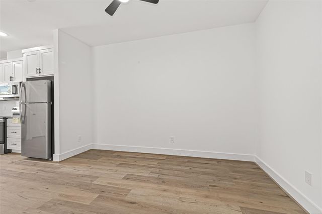 324 Clearwater Street A-B, Houston, TX 77029