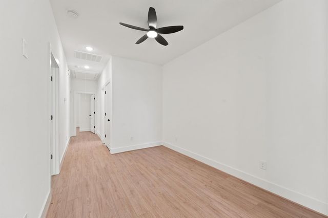 324 Clearwater Street A-B, Houston, TX 77029