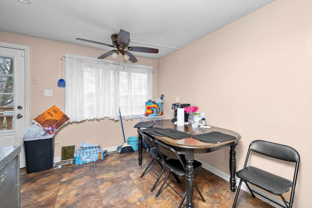 350 E Tulip Drive, Glenwood, IL 60425