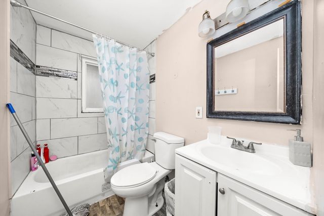 350 E Tulip Drive, Glenwood, IL 60425