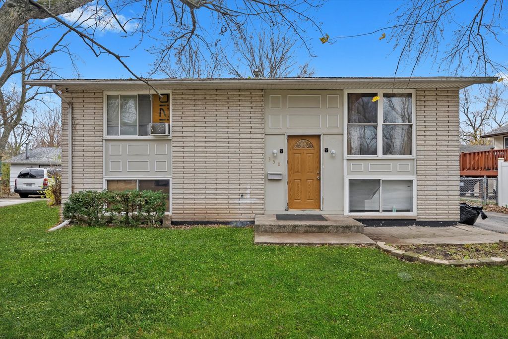 350 E Tulip Drive, Glenwood, IL 60425