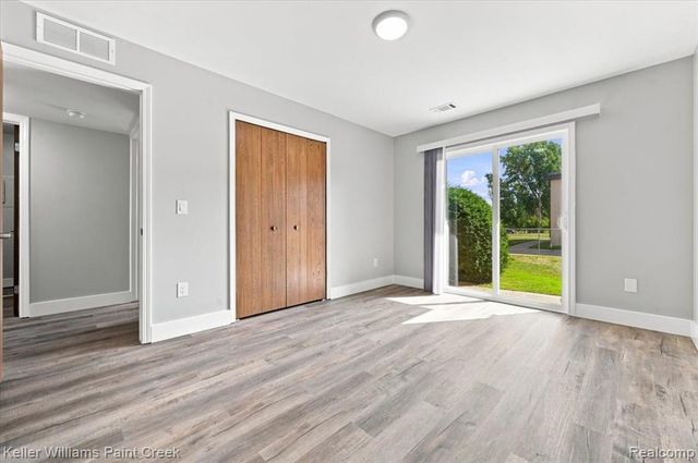 31842 Kelly Road 3, Roseville, MI 48066