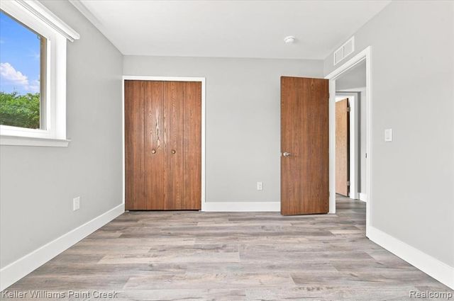 31842 Kelly Road 3, Roseville, MI 48066