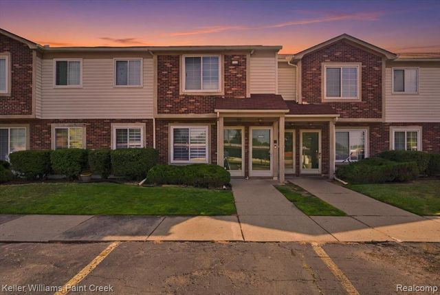 31842 Kelly Road 3, Roseville, MI 48066