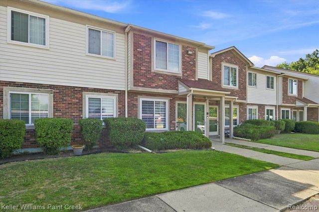 31842 Kelly Road 3, Roseville, MI 48066