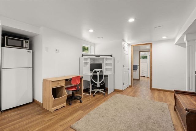 10 Perley Ave, Peabody, MA 01960