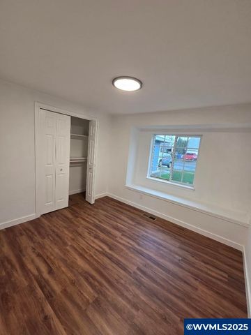 4744 Ravine Ct NE, Salem, OR 97305