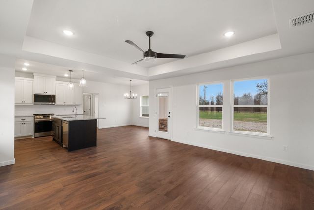 256 Yawney Drive, Lipan, TX 76462