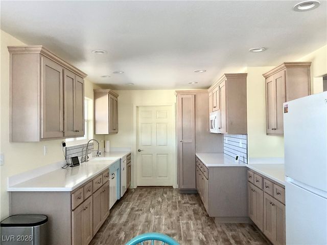 5261 East Kellogg Road, Pahrump, NV 89061