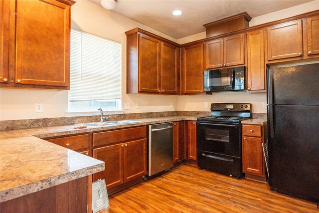 1728 69th Street, Galveston, TX 77551