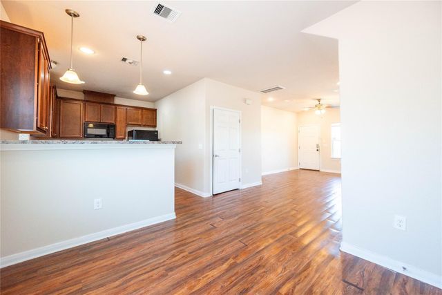 1728 69th Street, Galveston, TX 77551