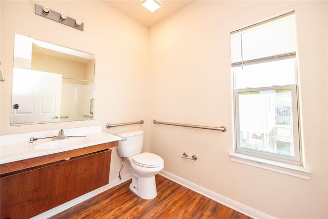 1728 69th Street, Galveston, TX 77551