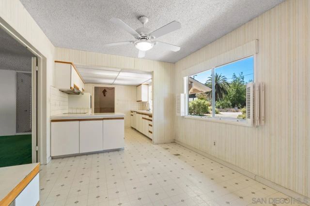 2004 Shire, El Cajon, CA 92019