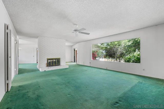 2004 Shire, El Cajon, CA 92019