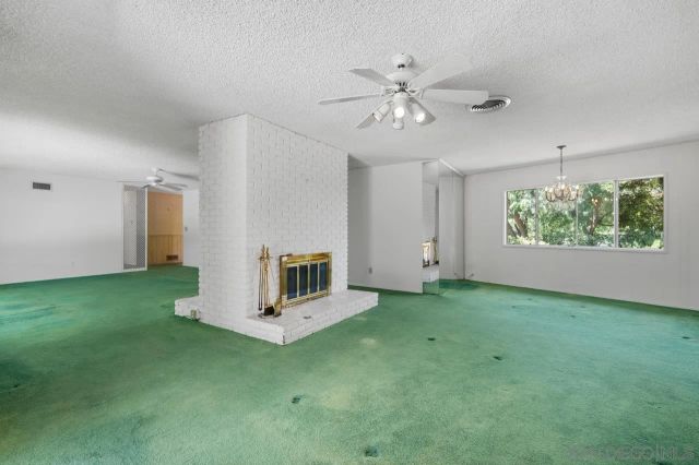2004 Shire, El Cajon, CA 92019