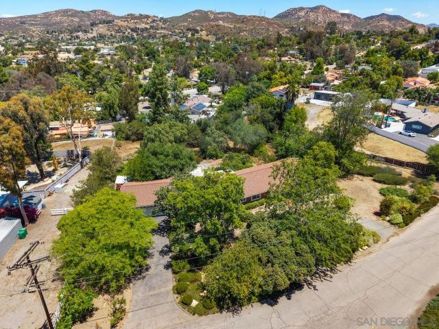 2004 Shire, El Cajon, CA 92019