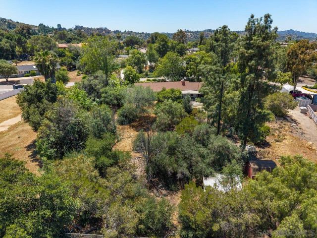 2004 Shire, El Cajon, CA 92019
