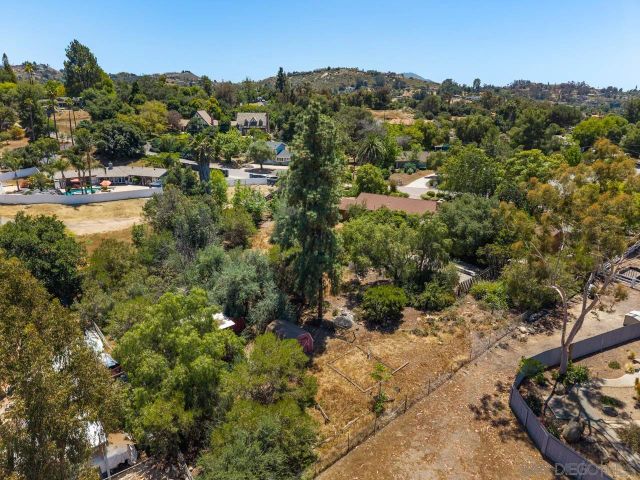 2004 Shire, El Cajon, CA 92019